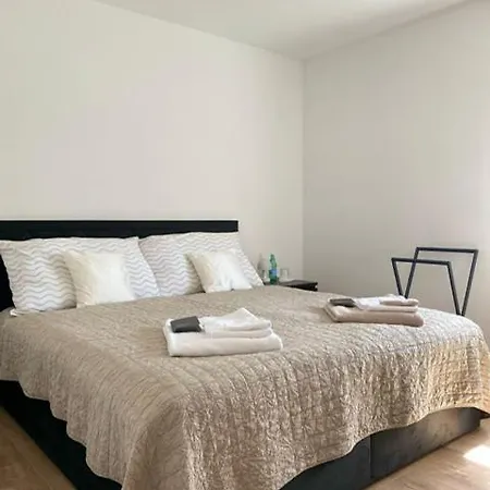 Skylinestudio * Saint-Louis (Haut-Rhin)