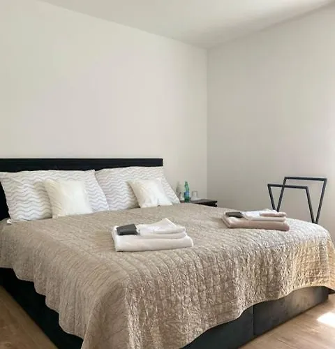 Skylinestudio * Saint-Louis (Haut-Rhin)
